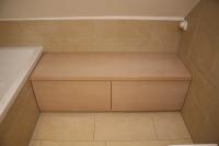 Badschrank mit Schubladen