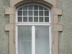 Rekonstruiere Fenster in Mehrfamilienhaus