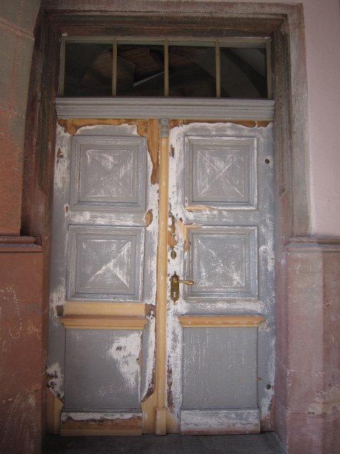 Restaurierung Haustür vorher Zustand