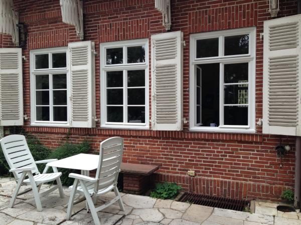 Sprossenfenster mit Klappläden