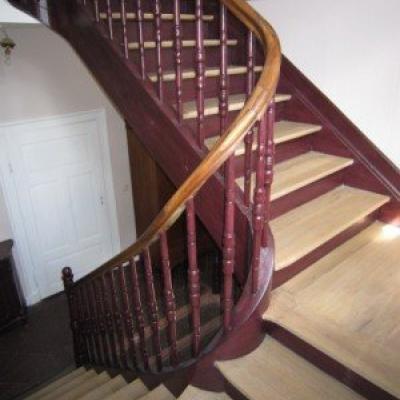 restaurierte Treppe